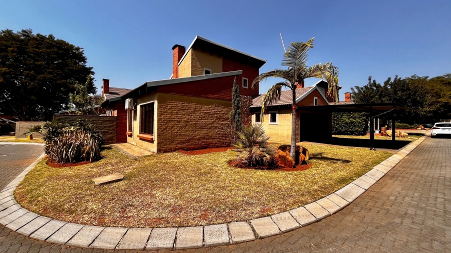 3 Bedroom Property for Sale in Waterval East North West